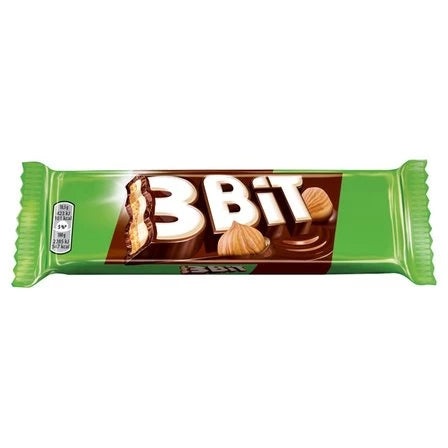 3 BIT Baton w czekoladzie mlecznej z nadzieniem o smaku orzechowym i herbatnikiem 46 g